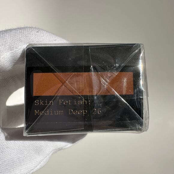 Pat McGrath Labs Skin Fetish Sublime Perfection Foundation Medium Deep 26 35mL - Picture 2 of 10